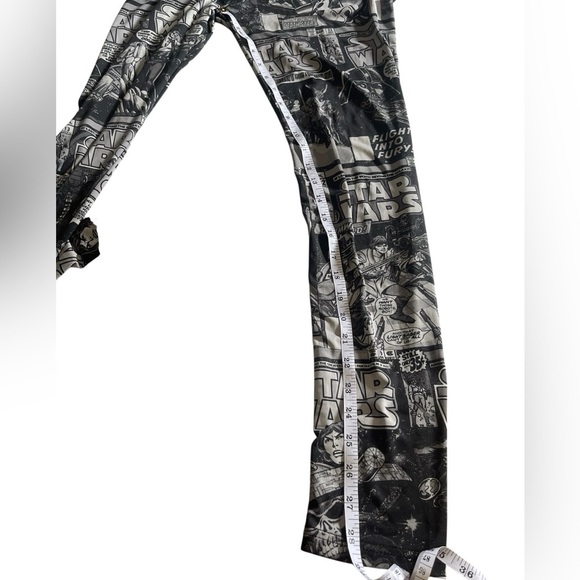 Star Wars Two Woman’s Comic Book Print Leggings Size Medium - Picture 7 of 16